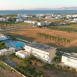 Oasis Tigaki